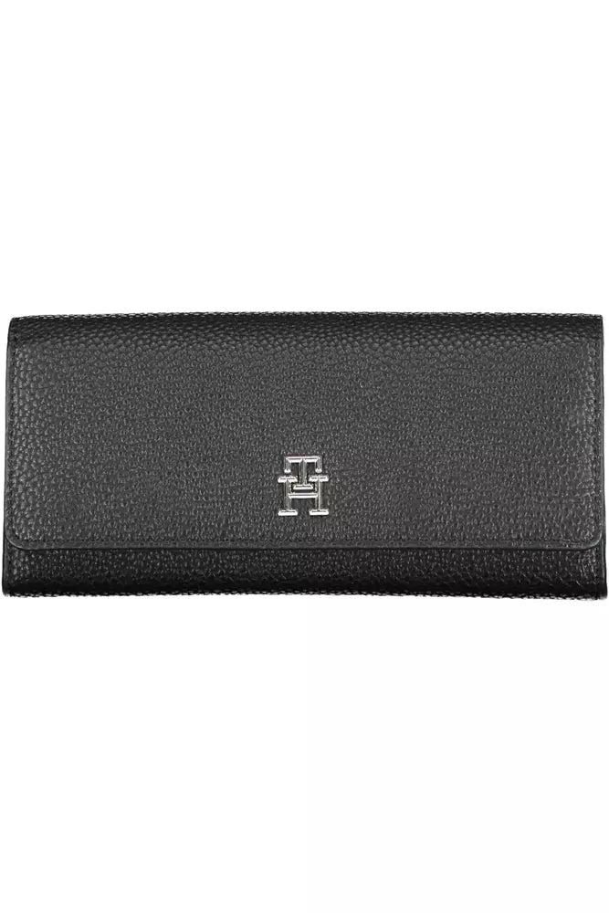 Tommy Hilfiger Elegant Black Tri-Fold Wallet with Snap Closure