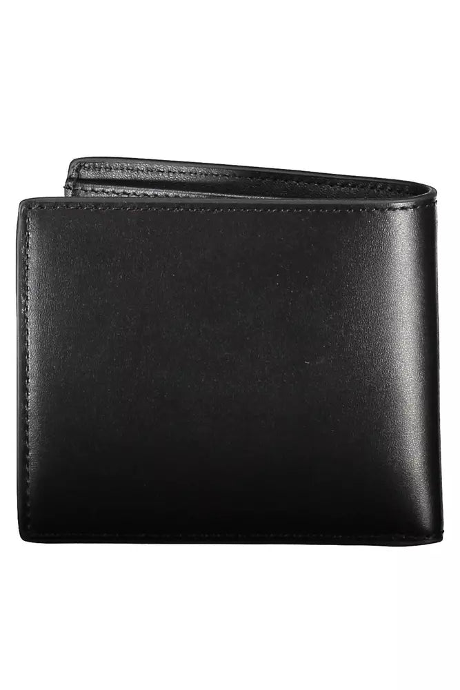 Tommy Hilfiger Elegant Leather Wallet with Multiple Compartments