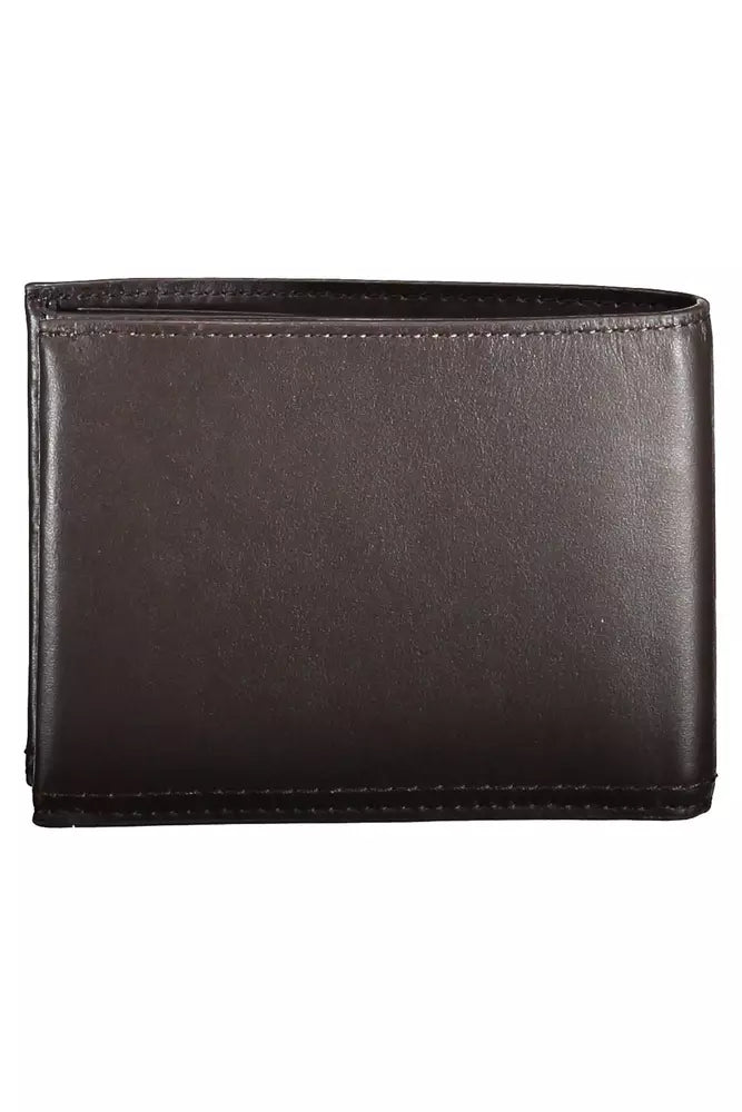 Calvin Klein Elegant Leather Wallet with RFID Blocker